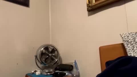 Snapshot of maturejerky chatting on 11-04-25, 01:59 maturejerky online show from 11-04-25, 01:59
