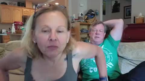 Snapshot of matureluvin chatting on 06-07-26, 10:35 JustUs online show from 06-07-26, 10:35