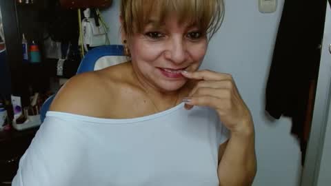 Cecilia online show from 11-28-25, 07:49