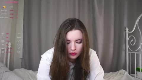 Snapshot of maudhaskell chatting on 02-09-25, 04:40 Lily online show from 02-09-25, 04:40