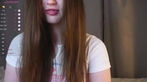 Snapshot of maudhaskell chatting on 02-15-25, 03:39 Lily online show from 02-15-25, 03:39