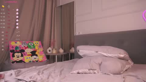 Snapshot of maudhaskell chatting on 03-08-25, 09:51 Lily online show from 03-08-25, 09:51