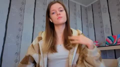 Lucy online show from 04-17-26, 08:06