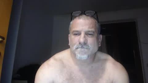 Snapshot of mauro1971 chatting on 11-08-25, 07:12 mauro1971 online show from 11-08-25, 07:12