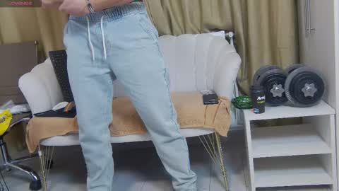 Snapshot of mauro_real_man chatting on 10-14-25, 04:52 mauro_real_man online show from 10-14-25, 04:52