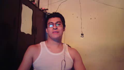 Snapshot of maurodirty chatting on 12-13-24, 06:31 Mauro online show from 12-13-24, 06:31