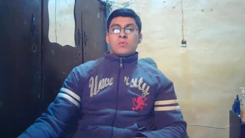 Snapshot of maurodirty chatting on 02-09-25, 06:54 Mauro online show from 02-09-25, 06:54