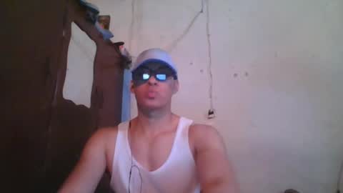 Snapshot of maurodirty chatting on 11-28-25, 09:17 Mauro online show from 11-28-25, 09:17