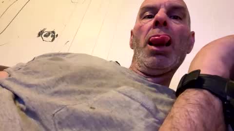 Snapshot of maverick7000 chatting on 02-05-25, 01:58 maverick7000 online show from 02-05-25, 01:58