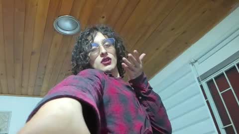 Snapshot of maverick_angel chatting on 04-21-26, 04:34 Maverick online show from 04-21-26, 04:34