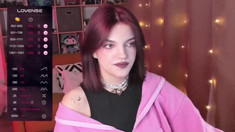 Snapshot of mavis_crystal chatting on 12-13-24, 09:52 Mavis online show from 12-13-24, 09:52