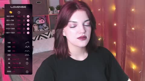 Snapshot of mavis_crystal chatting on 12-15-24, 09:42 Mavis online show from 12-15-24, 09:42