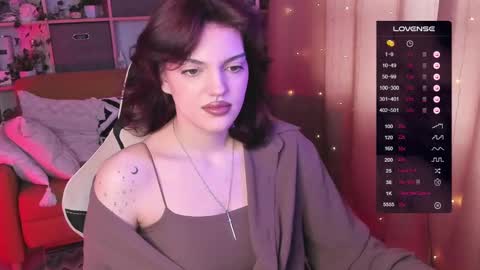 Snapshot of mavis_crystal chatting on 03-07-25, 10:24 Mavis online show from 03-07-25, 10:24