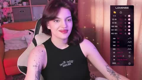 Snapshot of mavis_crystal chatting on 03-07-25, 01:29 Mavis online show from 03-07-25, 01:29