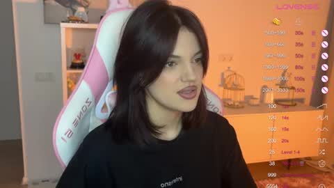 Snapshot of mavis_crystal chatting on 09-19-25, 09:37 Mavis online show from 09-19-25, 09:37