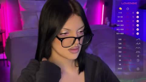 Snapshot of mavis_crystal chatting on 12-01-25, 07:41 Mavis online show from 12-01-25, 07:41