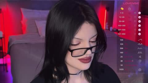 Snapshot of mavis_crystal chatting on 12-04-25, 09:12 Mavis online show from 12-04-25, 09:12