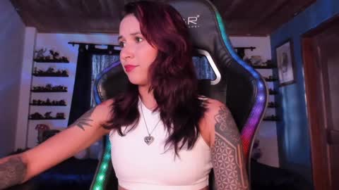 Snapshot of mavis_fuentes chatting on 01-15-25, 10:57 Hilary online show from 01-15-25, 10:57