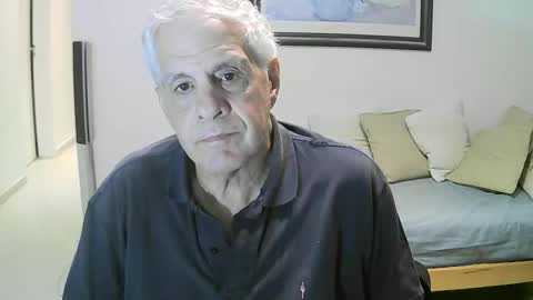 Snapshot of max_2017 chatting on 05-03-26, 01:11 max_2017 online show from 05-03-26, 01:11
