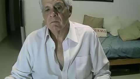 Snapshot of max_2017 chatting on 05-17-26, 03:15 max_2017 online show from 05-17-26, 03:15