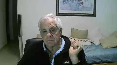 Snapshot of max_2017 chatting on 05-19-26, 01:56 max_2017 online show from 05-19-26, 01:56