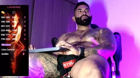 Snapshot of max__prada chatting on 10-26-25, 02:06 max__prada online show from 10-26-25, 02:06