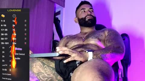 Snapshot of max__prada chatting on 11-09-25, 01:48 max__prada online show from 11-09-25, 01:48