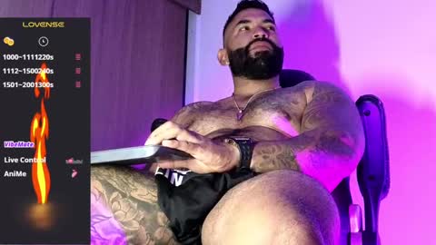 Snapshot of max__prada chatting on 11-22-25, 01:59 max__prada online show from 11-22-25, 01:59