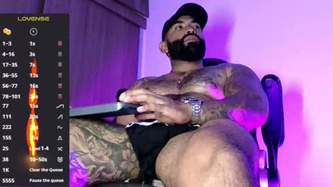 Snapshot of max__prada chatting on 11-25-25, 02:44 max__prada online show from 11-25-25, 02:44