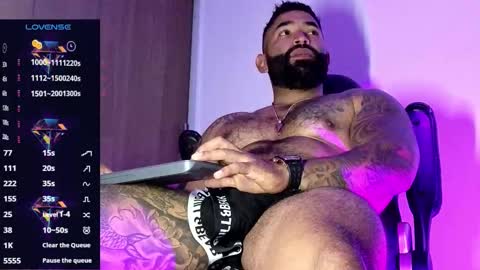 Snapshot of max__prada chatting on 11-30-25, 02:26 max__prada online show from 11-30-25, 02:26