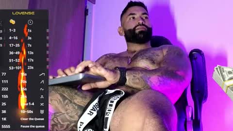 Snapshot of max__prada chatting on 12-04-25, 01:48 max__prada online show from 12-04-25, 01:48