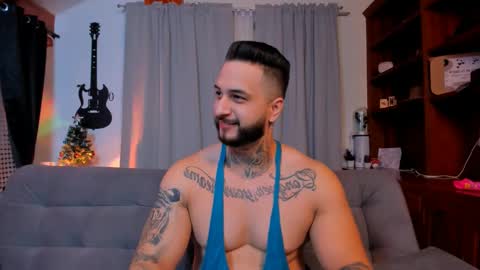 Snapshot of max_dic1 chatting on 12-20-24, 01:22 max D. online show from 12-20-24, 01:22