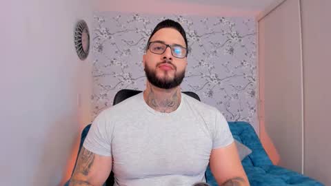 max D. online show from 02-10-26, 02:54