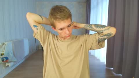 Max Gen with tats 24years  And Ethan without tats 20 years online show from 12-08-24, 06:11