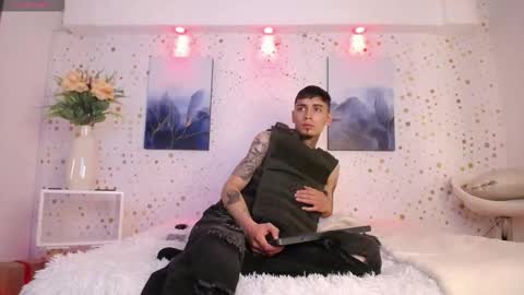 Max online show from 02-01-26, 12:15