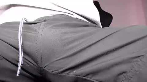 MAX online show from 04-10-26, 06:23