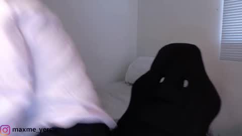 max_meyer online show from 10-24-25, 09:33