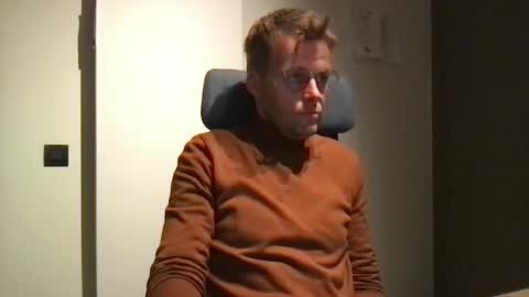 Max take off clothes online show from 01-05-26, 06:55