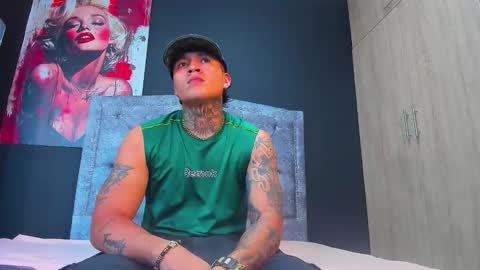 max_tatto online show from 11-18-25, 01:44