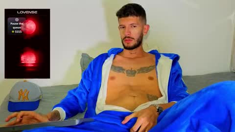 Max Taylor online show from 12-14-25, 03:12