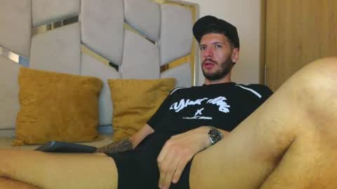 Max Taylor online show from 06-14-26, 02:24