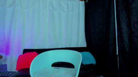 MAX     online show from 01-19-25, 09:44