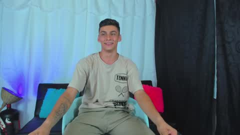 MAX     online show from 01-24-25, 08:23