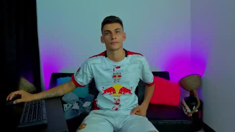 MAX     online show from 02-20-26, 09:10