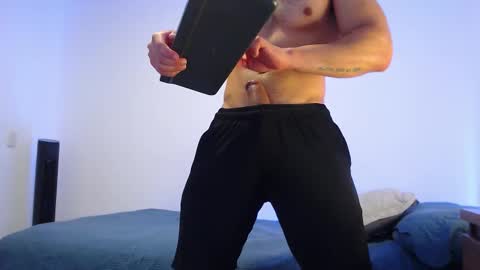 max_xl_ online show from 11-27-25, 02:41