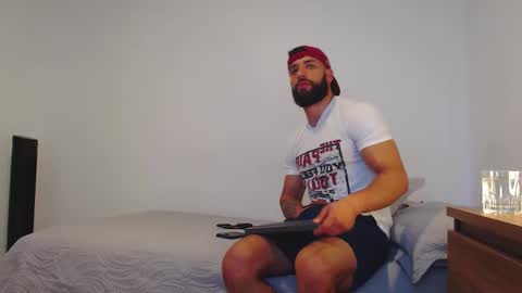 max_xl_ online show from 02-18-26, 03:52