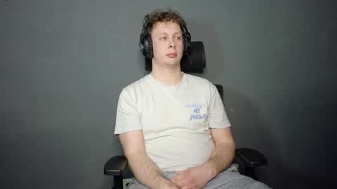Snapshot of maxboner94 chatting on 02-26-26, 05:01 maxboner94 online show from 02-26-26, 05:01