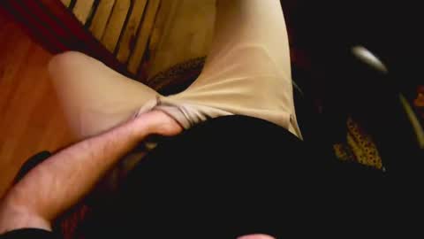 Snapshot of maxcamlove chatting on 01-12-25, 03:49 maxcamlove online show from 01-12-25, 03:49