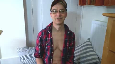 Max Davies online show from 01-19-26, 11:36