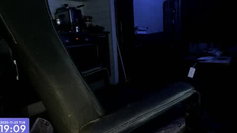 Maxel F online show from 11-25-25, 06:08